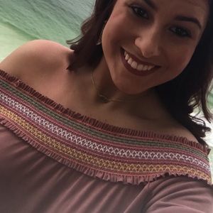 UMGEE // Shoulder shirt